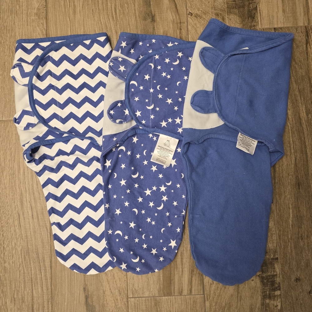 Cozy Blue and White Swaddle Set